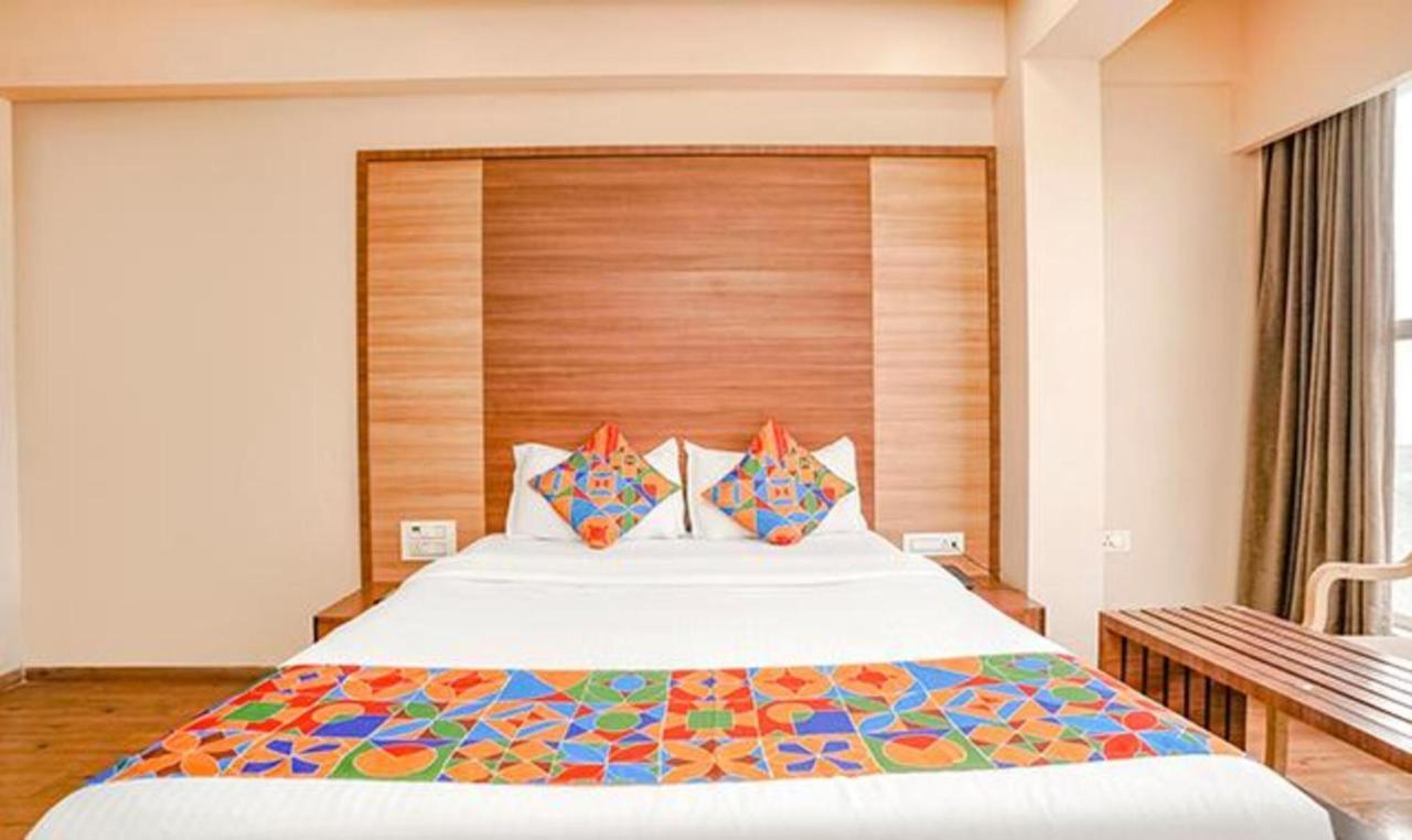 Hotel Mahadev Residency - Dapode, Bhiwandi Bagian luar foto
